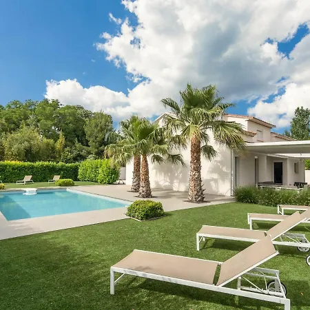 Modern With Private Heated Pool * Saint-Genies-de-Fontedit
