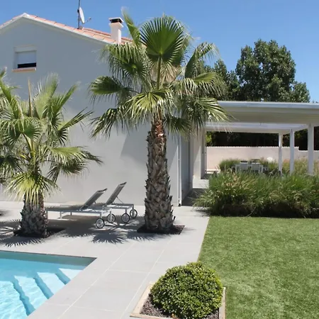 Modern With Private Heated Pool *