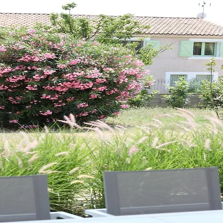 Modern With Private Heated Pool * Saint-Genies-de-Fontedit