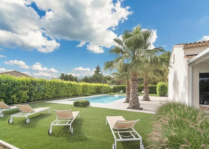In Occitanie With Private Pool * Saint-Genies-de-Fontedit